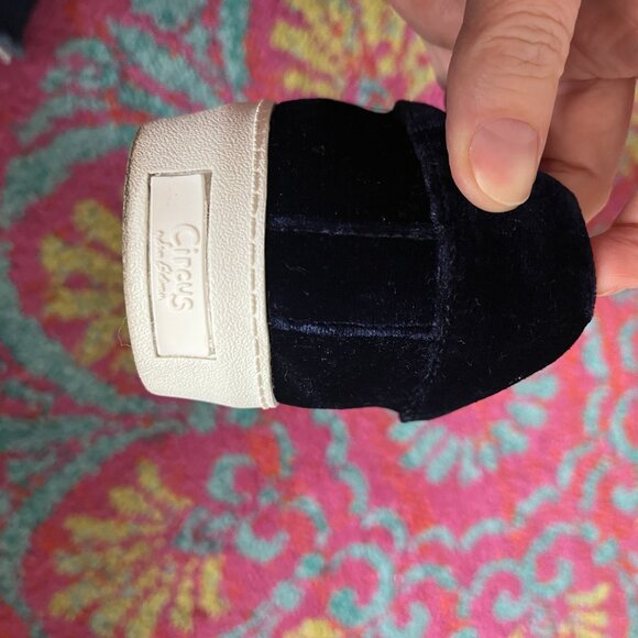 Cute and comfortable navy velour Sam Edelman Sneakers - Picture 3 of 4